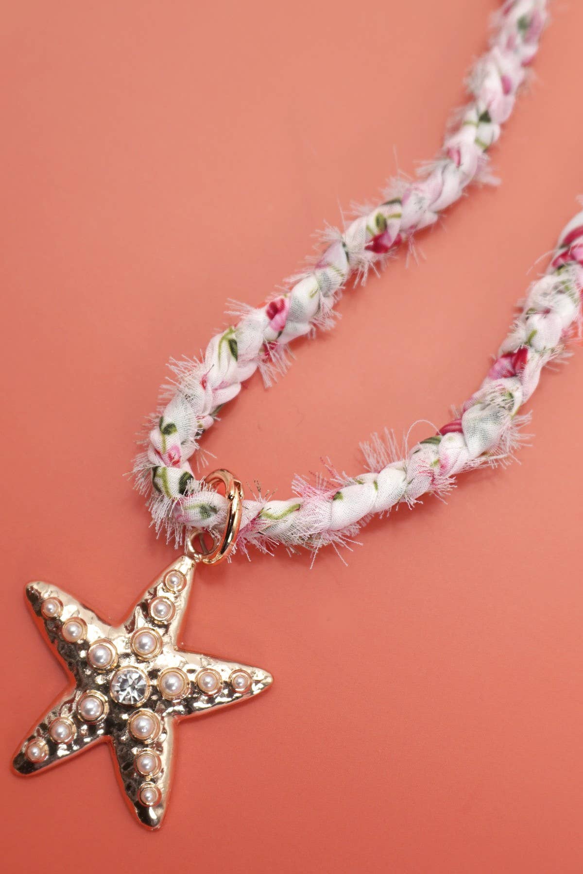 SCARF NECKLACE