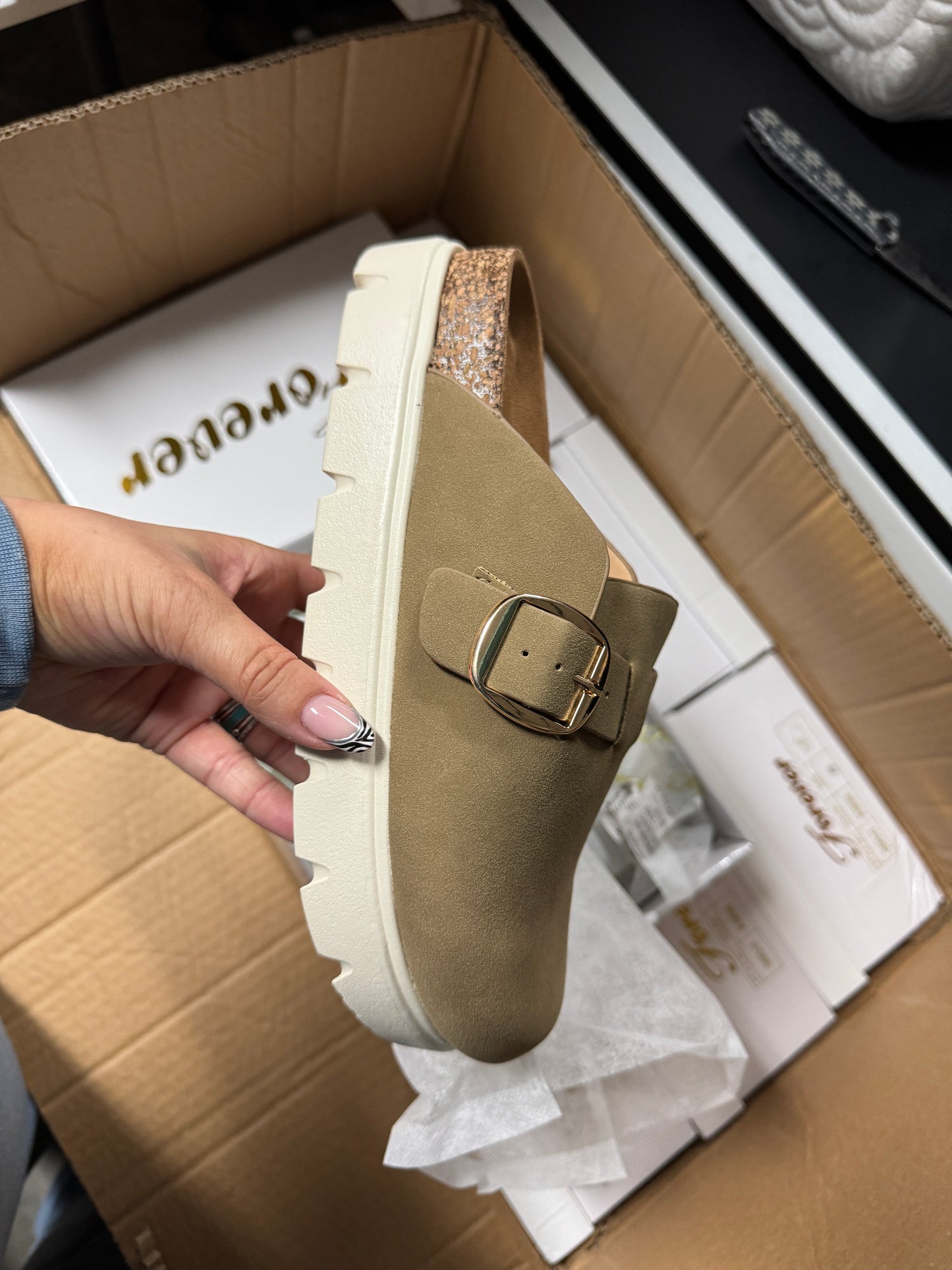 The Tori Platform Clog